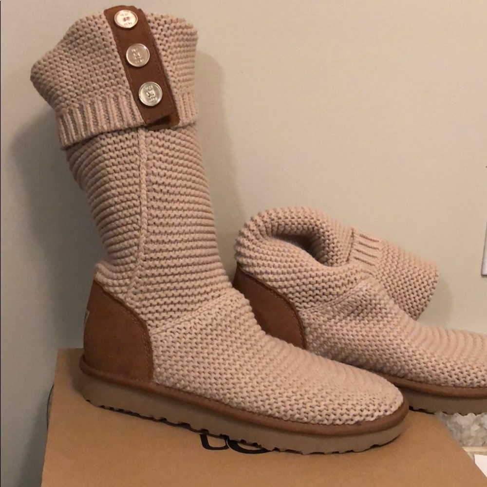 UGG